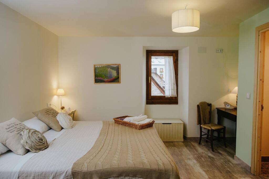 Casa Rural Valle De Tena Sallent de Gállego Exteriör bild